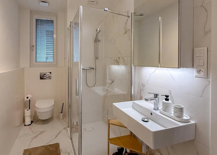 Vydrica - Close To River, Castle, Centre, Ac